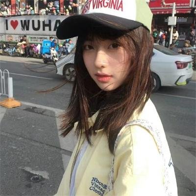 驼背人与舞女